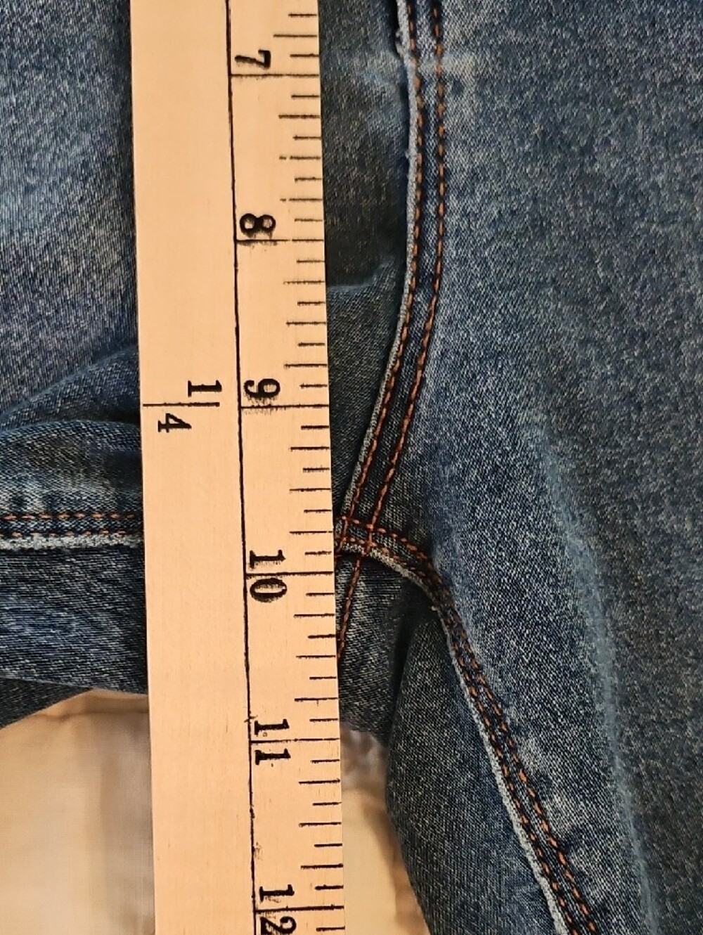 Curve Appeal - High Rise Skinny Bermuda Shorts w/ Comfort Waistband- Size 8/29 - Picture 4 of 7
